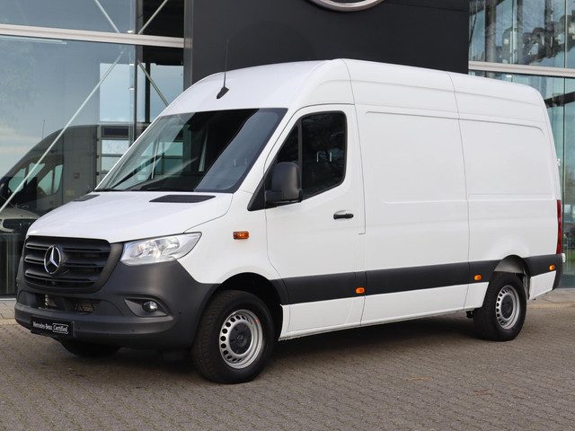 Mercedes-Benz Sprinter 317 L2H2 3.5T TREKHAAK