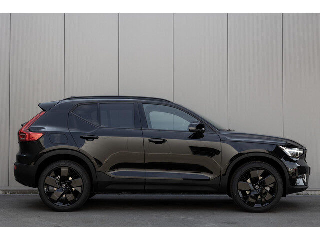 Volvo XC40 | B3 Ultra Dark|Black Edition |FULL OPTION|360° Camera|Panoramadak|MY 2026|