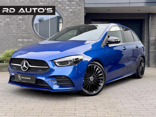 Mercedes-Benz B-Klasse 200 AMG Line Facelift Pano HUD 360° Trekhaak NAP Sfeer