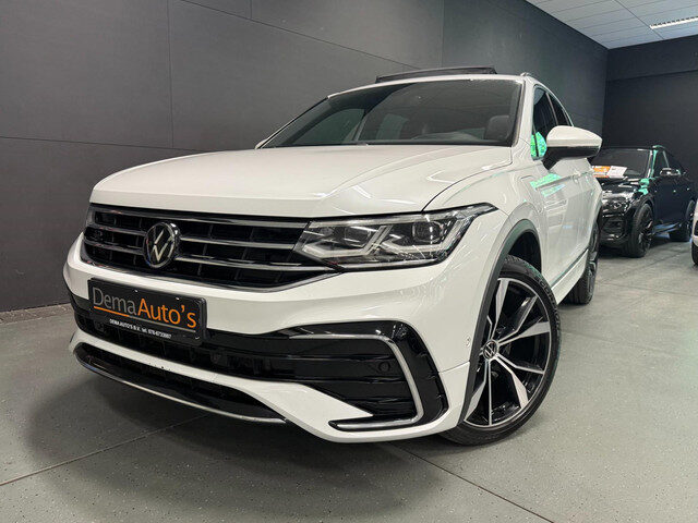Volkswagen Tiguan 1.4 TSI eHybrid 2XR-LINE PANO/NAVI/V-COCKPIT/DAB/CARPLAY/H-UP/CAM///