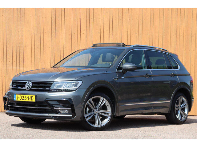 Volkswagen Tiguan 1.5 TSI ACT Highline Business R-Line org.NL schuifdak camera el.klep stoelverw.
