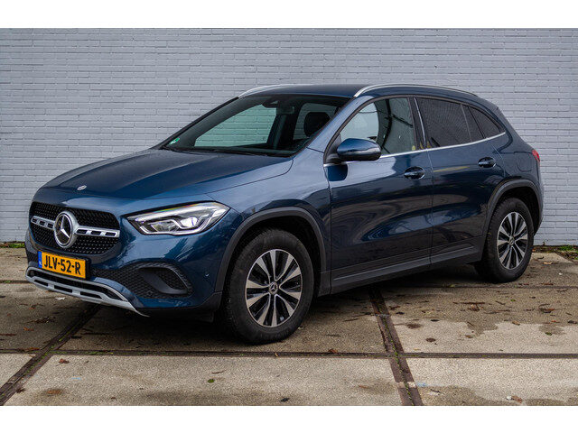 Mercedes-Benz GLA 250 e Half-leder| Camera|PDC|App|Lane assist