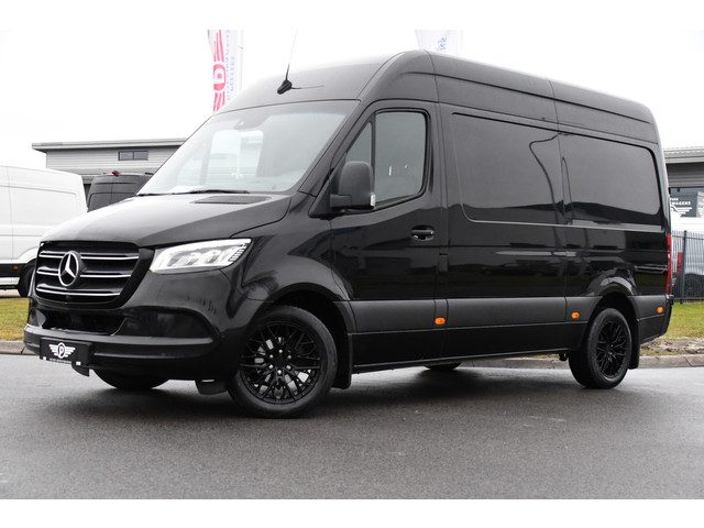 Mercedes-Benz Sprinter 319 V6 3.0 CDI L2H2 Black Edition