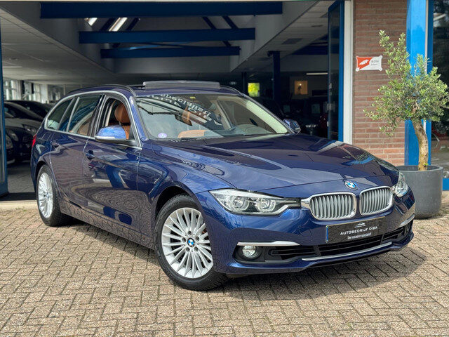 BMW 3 Serie touring 320i Luxury 2019 AUT NAVI LEDER 1e Eig!