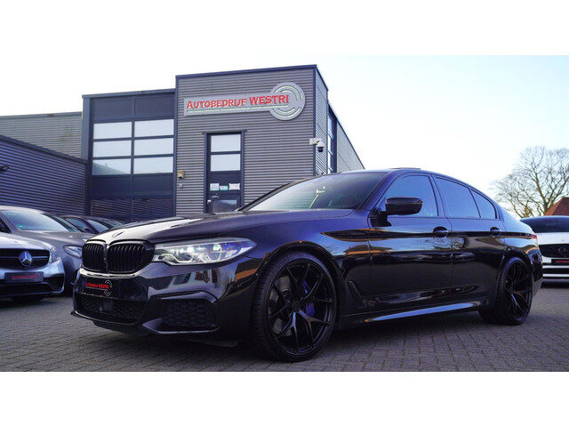 BMW 5 Serie M550d xDrive| Schuifdak | Stoelkoeling | Adaptieve Cruise control | 400 PK | Luxe Nappa