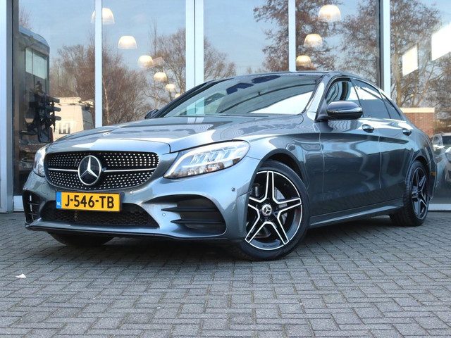 Mercedes-Benz C-Klasse 180 AMG Line | Night edition | Apple Carplay