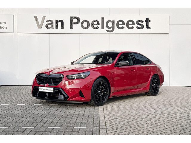 BMW M5 Sedan M5
