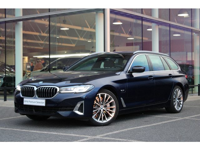 BMW 5 Serie touring 530e xDrive High Executive Luxury Line Automaat