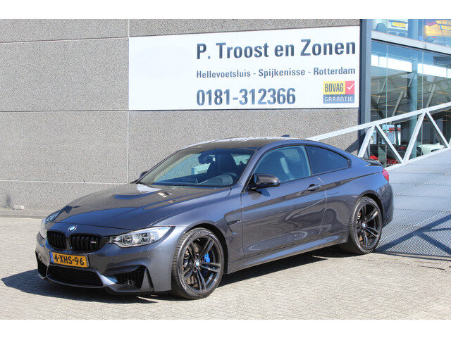 BMW M4 4-serie Coupé Nederlandse auto/Dealeronderhouden/M-Performance uitlaat/Carbon dak/Harman kard