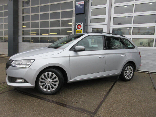 Škoda Fabia Combi 1.0 TSI Ambition / Navi / Carplay/ PDC