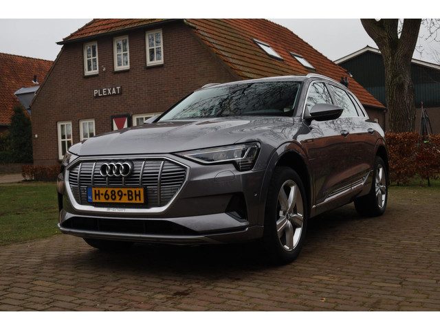 Audi e-tron E-tron 50 quattro Launch edition plus 71 kWh Aut. | Panorama | Lederen Bekleding | Stoel