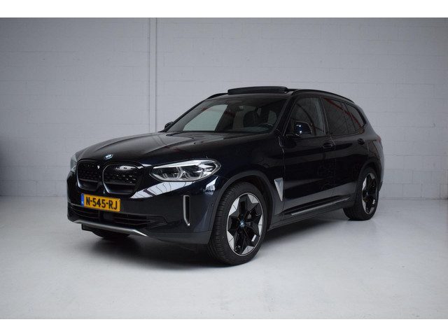 BMW iX3 High Executive 80 kWh SOH 96% / ORG.NED / EL.TREKHAAK / PANORAMADAK / NAP / 360CAMERA / HARM