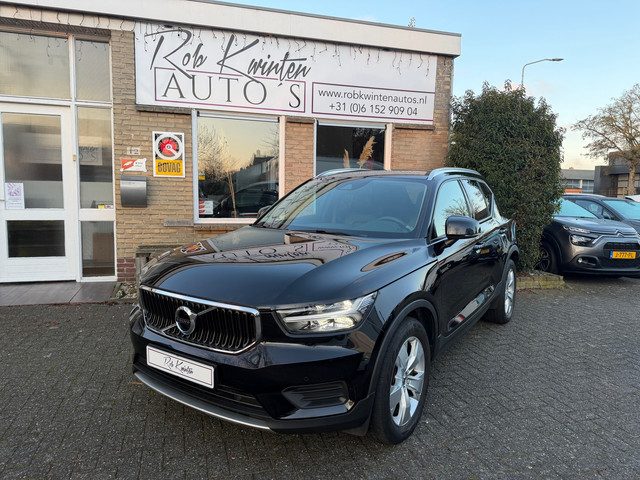 Volvo XC40 1.5 T2 Momentum Business Leder/ Panoramadak / Camera