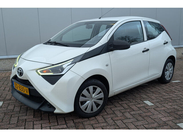 Toyota Aygo 1.0 VVT-i x-fun
