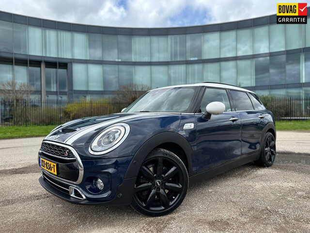 MINI Clubman 2.0 Cooper S Chili Serious Business HUD Pano Leder LED Camera