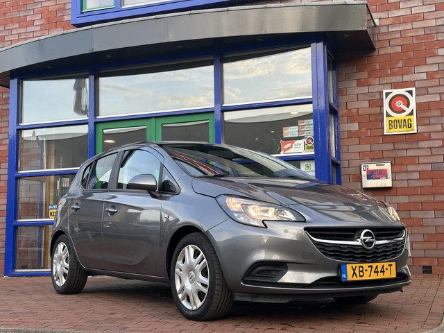 Opel Corsa 1.4 Favourite