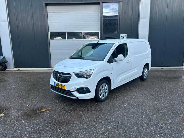 Opel Combo 1.2 Turbo L2H1 maxi 130 pk /airco/euro6