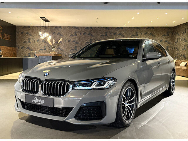 BMW 5 Serie 520i Facelift I M-Sportpakket I BerninaGrau