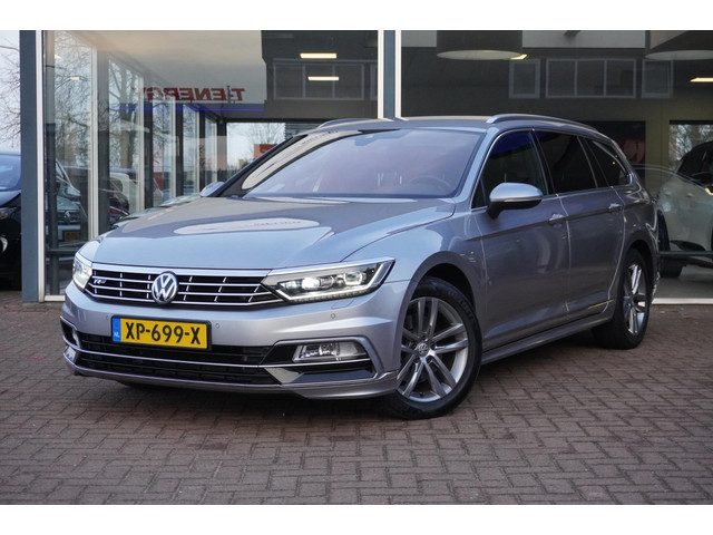 Volkswagen Passat Variant 1.5 TSI Highline Business R-Line | Automaat | Navigatie | CarPlay | Elek.