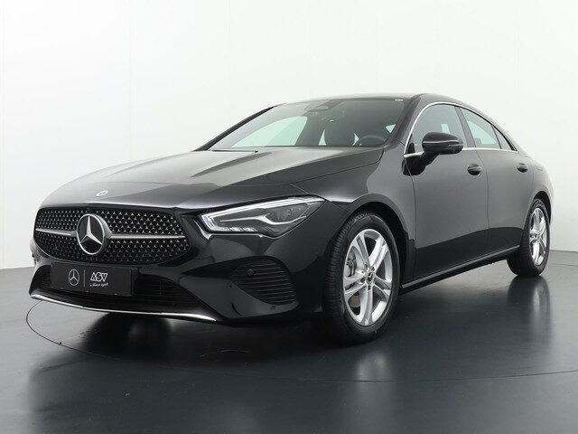 Mercedes-Benz CLA 180 Business Line
