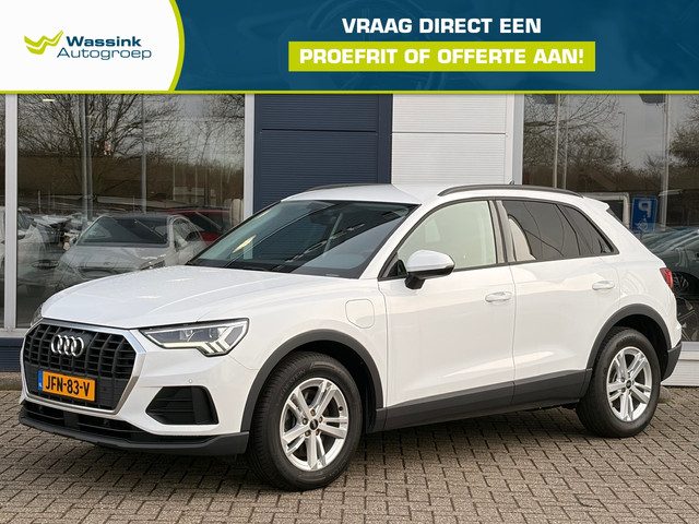 Audi Q3 45 TFSI 245pk PHEV S-tronic Automaat | Navigatie | Camera | Elektrisch verstelbare stoelen |