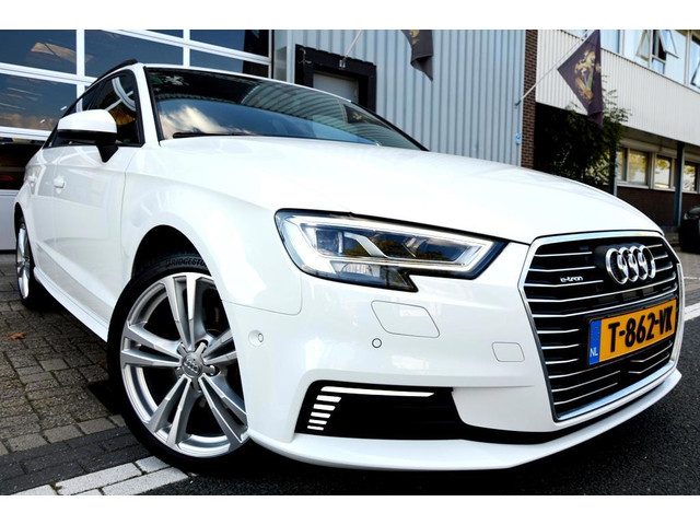 Audi A3 Sportback 40 e-tron Sport 204PK S18/LED/CAM/NAV/LEER
