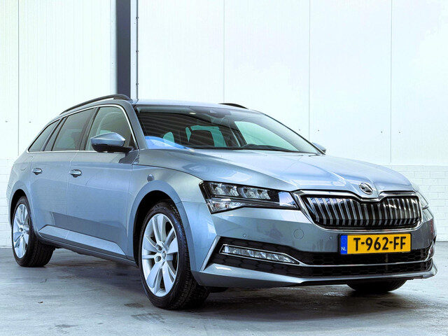 Škoda Superb Combi 1.4 TSI iV Business Edition SoH 92%|Virtual