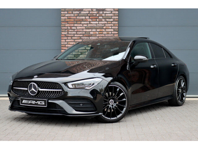 Mercedes-Benz CLA 180 AMG Line Aut7 |