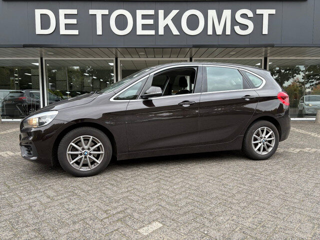 BMW 2 Serie Active Tourer 216 D Automaat Afn. Trekhaak Navigatie Cruise Airco PDC