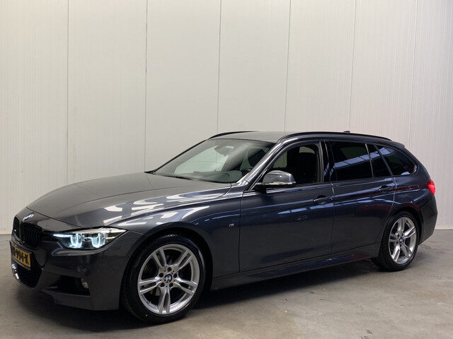 BMW 3 Serie touring 318i M Sport Black Edition