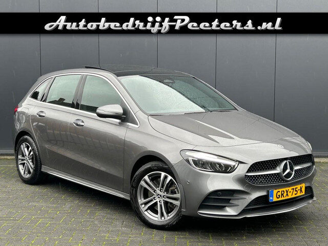 Mercedes-Benz B-Klasse B 250e AMG Line Pano Leder Camera Distronic MBUX E.Klep Stuurverwarming