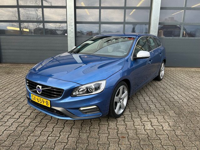 Volvo V60 T4 190pk Business Sport / R-Line