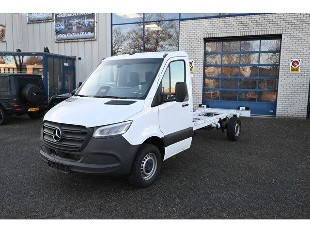 Mercedes-Benz Sprinter 317 CDI L3 RWD Pro Chassis cabine