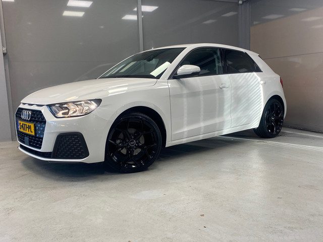 Audi A1 Sportback 30 TFSI Pro Line | CAR PLAY | 18"LM VELGEN | CRUISE | DONKER GLAS|