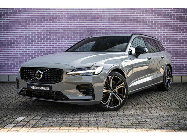 Volvo V60 2.0 T6 Plug-in hybrid AWD Plus Dark