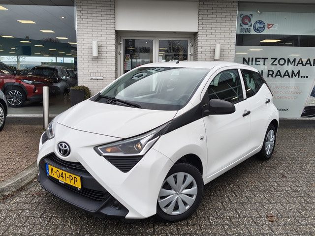 Toyota Aygo 1.0 VVT-i x-fun | Airco | DAB | Bluetooth | El. Raambediening |