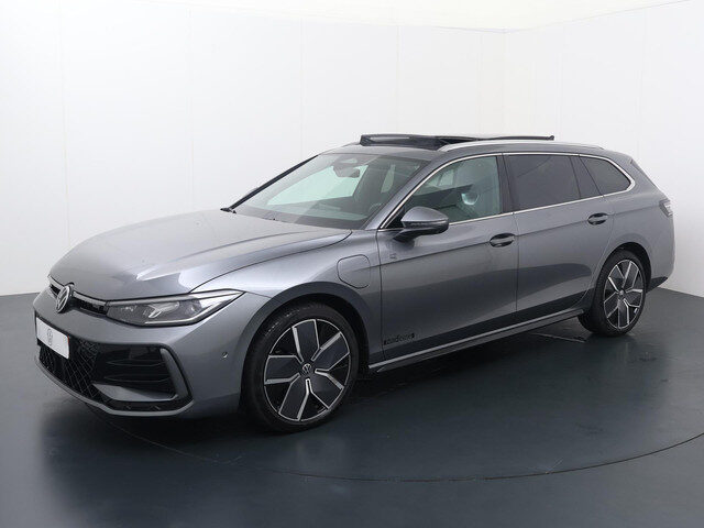 Volkswagen Passat Variant 1.5 eHybrid 204pk DSG R-Line Edition