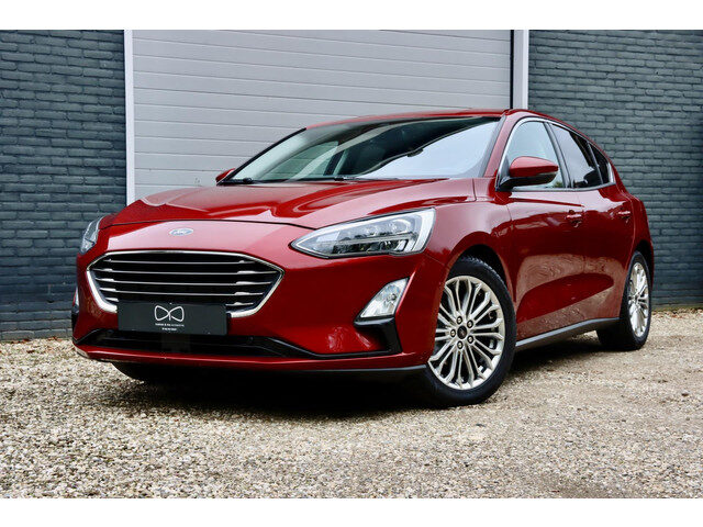 Ford Focus 1.0 EcoBoost Titanium Business | LED KOPLAMPEN | NAVIGATIE | CARPLAY | LED | WINTER PAKKE