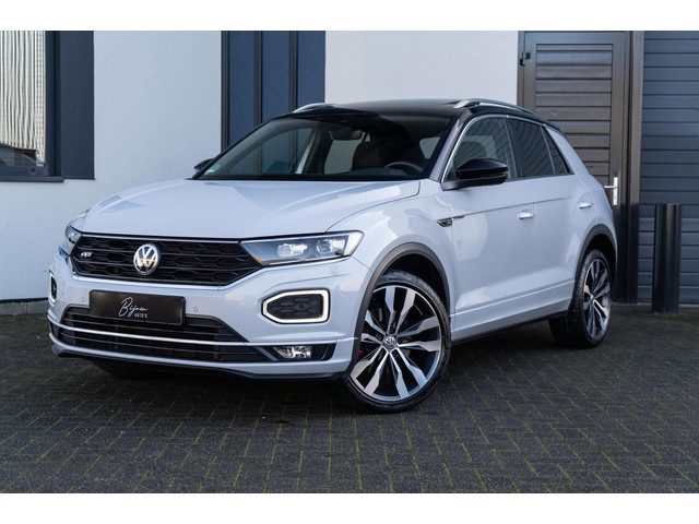 Volkswagen T-Roc 1.5 TSI R-Line PANO / TREKHAAK / CAMERA