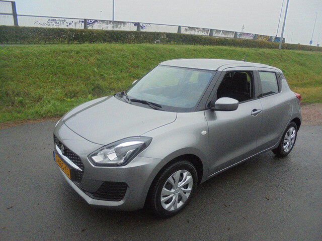 Suzuki Swift Suzuki swift 1.2 benzine Hybrid airco 30.000 km eerste eigenaar