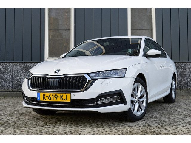 Škoda Octavia 1.0 e-TSI Business Edition Plus