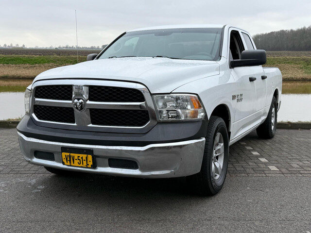 Dodge Ram 1500 5.7 V8 4x4 Quad Cab 6'4