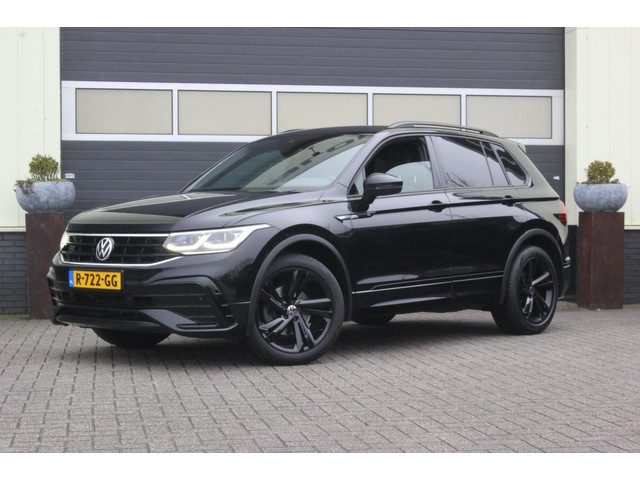 Volkswagen Tiguan 1.5 TSI R-Line Black Style | Trekhaak |