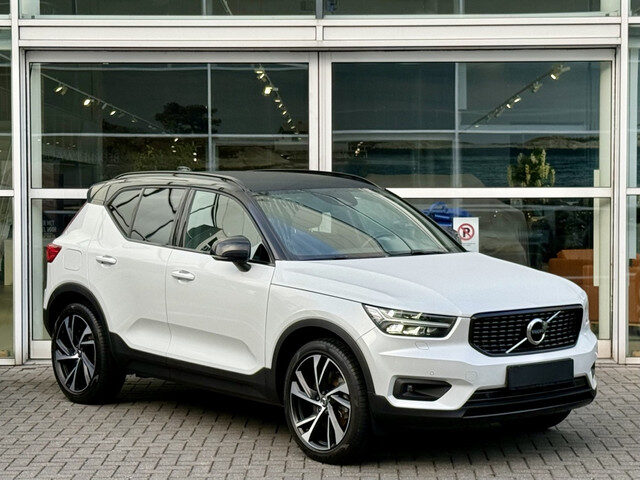 Volvo XC40 T5 262PK Recharge R-Design| Adap.Cruise| Trekhaak| Camera| Elek.