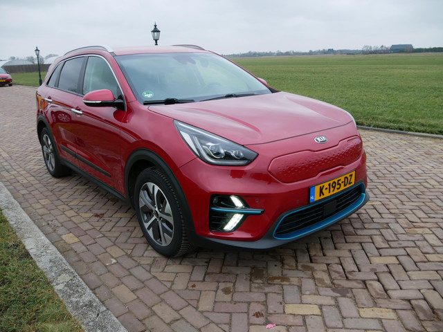 Kia e-Niro ExecutiveLine 64 kWh ** 10999 NETTO **Phase 3