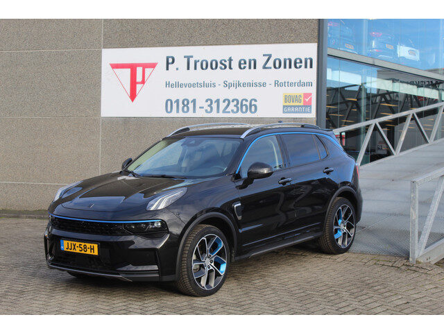 Lynk&Co 01 1.5 Full options/Ook in Black Pack te leveren !!! Alles geheel zwart wat nu blauw is