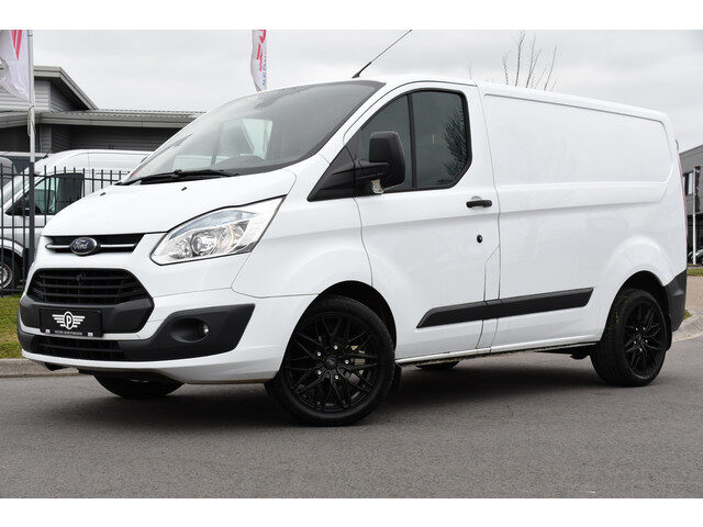 Ford Transit Custom 2.2 TDCI L1H1 Black & White Edition