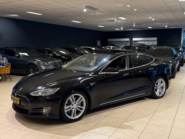 Tesla Model S 85d|FREE Lifetime Supercharging|Panorama|Camera|Leder|Xenon