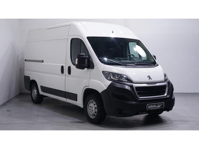 Peugeot Boxer 2.0 BlueHDI 130 pk L2H2 Premium Airco