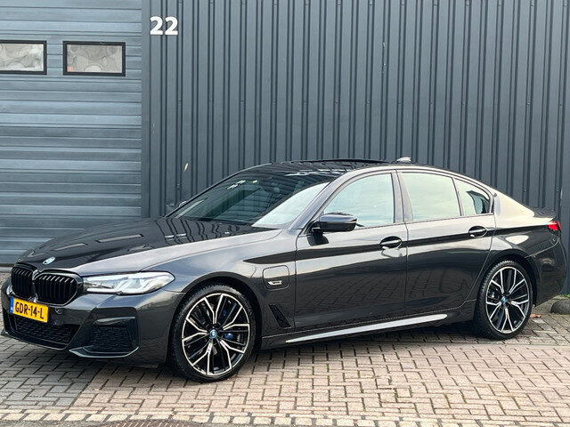 BMW 5 Serie 530e Business Edition Plus|M-Pakket|Opendak|360Cam|H&K|Leder|Stuur/Stoel Memory||